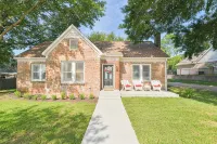 BEE in BRENHAM Holiday Cottage - Premium location walking distance to downtown - con encanto