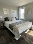 Lakefront home just minutes from wineries. Backyard sunsets! - 3 stelle