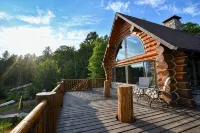 Direct Access to Trail 5, Sleeps 12, Private Lake and Trails! - 4-Star