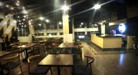 MaxOneHotel Tidar Surabaya - breakfast
