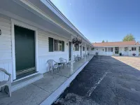 Cedars Motel - 2-Star