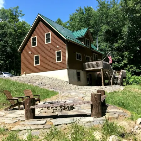 Secluded, Fun, Family-Friendly, Riverfront Cabin Surrounded by Nature.