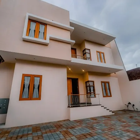 Alloro Boutique Hotel Pacitan