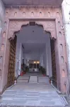 DERA PICHOLA- A Lake Facing Boutique Hotel - Ramah Hewan Peliharaan