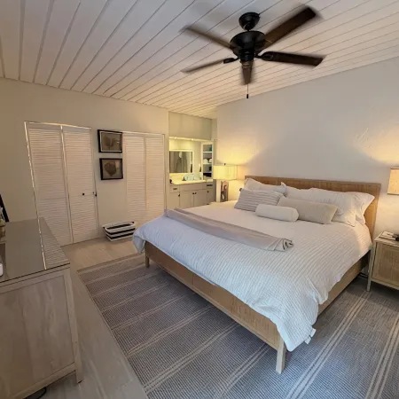 Mermaid Escape~Romantic Getaway Newly Renovated with Luxurious & Stunning Views