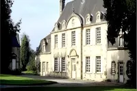 Logis Hotel Restaurant la Marjolaine - Pools