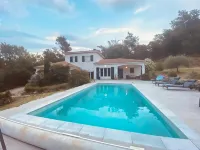 Frederique Lavande Bleue Hotels in Le Cannet-des-Maures