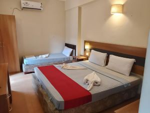 Sea Breeze Beach Resort Candolim, Goa