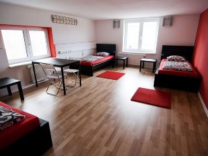 Nitra Glycerin Hostel