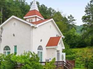 Pension Yangpyeong Lake Cabins