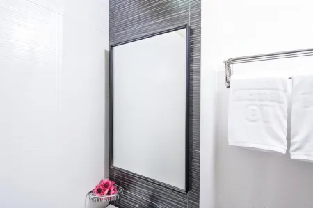 新加坡81飯店-實裡基