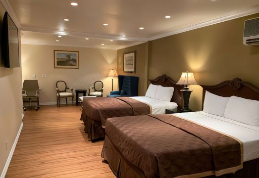 5. 데이즈 인 바이..