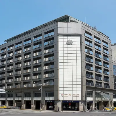 First Hotel Hôtels à proximité de : Magasin d'électronique Syntrend
