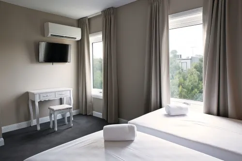 Lily Sands Inn Hotel di South Melbourne