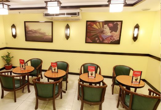 Hotel Sogo Mindanao Ave. 입구