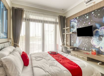 RedDoorz Plus Near Gembira Loka Zoo 2