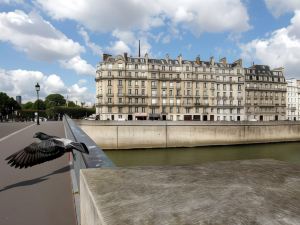 Hôtel L de Lutèce