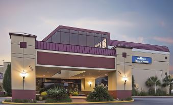 Days Inn by Wyndham Mobile I-65