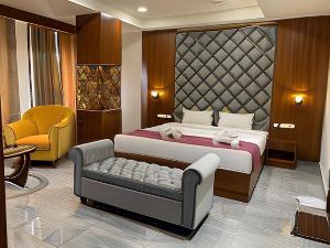 Hotel Hyderabad Grand