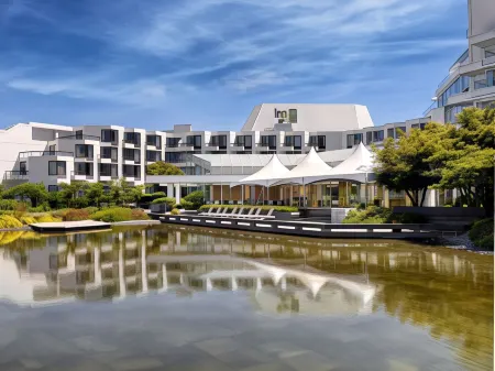 Inn at Laurel Point Отели в г. Виктория