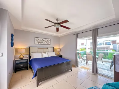 Gorgeous 1 BR PH apartment w Jacuzzi Hotels in El Cortecito