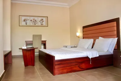 Guest House Quatre Saisons Hotels near MACORI 1
