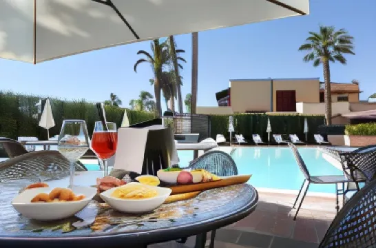 هوتل أجورا، شور هوتل كوليكشن باي بست ويسترن فنادق في 