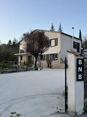 Bnb Castellane Chambre d'Hotes B&B Hotels in Angles