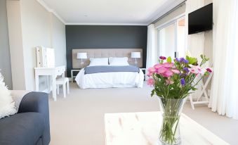 Seabreeze Luxury Two Bedroom Self Catering Penthouse