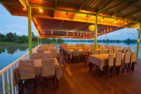 Bluemoon Riverside Resort Hotels in Phibun Mangsahan