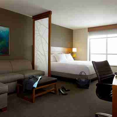 Hyatt Place Calgary Airport Rooms