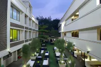 Citrus Hotel Lonavala Hotels near Tiger's Leap