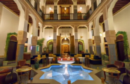 리아드 미라 호텔