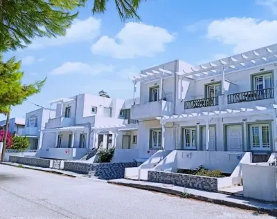 Anna Zisimos Hotels in Adamantas