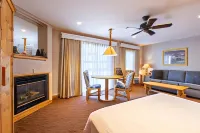 Red Wolf Lodge at Olympic Valley Hotels in der Nähe von Gallery Keoki