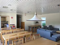 Halens Camping Och Stugby فنادق في Olofstrom