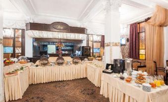 Tsentralny by Usta Hotels