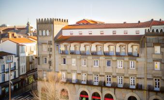 2. Hotel Co..