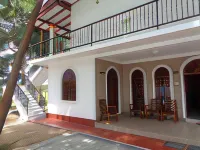 Man Guest Polonnaruwa Hotels near The Palace Complex of King Parakramabahu