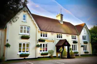 Angmering Manor Hotel - ที่มีสระว่ายน้ำ