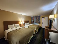 Budget Host Inn Hotel dekat Oxford Downtown Mall