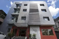 Skylark Business Hotel Hotels near Jotiba temple