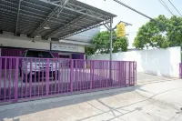 RedDoorz Near Alun Alun Kaliwungu Kendal Hotels in Kendal