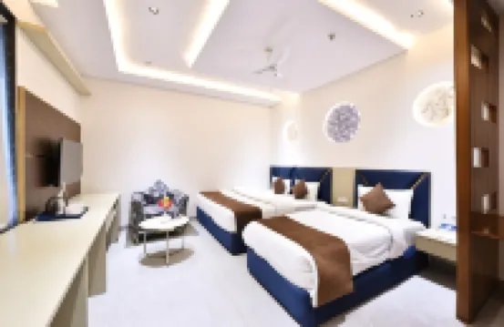 Click Hotel Narayana