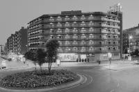 Fenals Garden Hotels in der Nähe von Fenals Beach