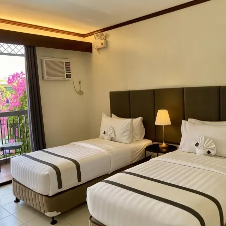 Plaza Del Norte Hotel and Convention Center