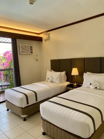 Plaza Del Norte Hotel and Convention Center