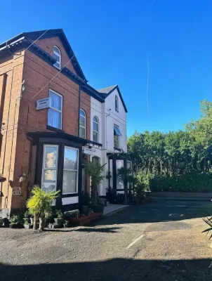 Hendham House Hotels in 