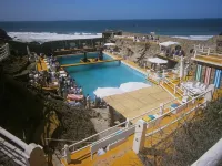 Estalagem Muchaxo Hotel - Beach