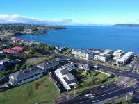Phoenix Thermal Resort - Taupo - Condos